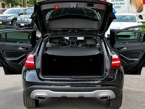 Used 2019 Mercedes-Benz GLA 250 image 10