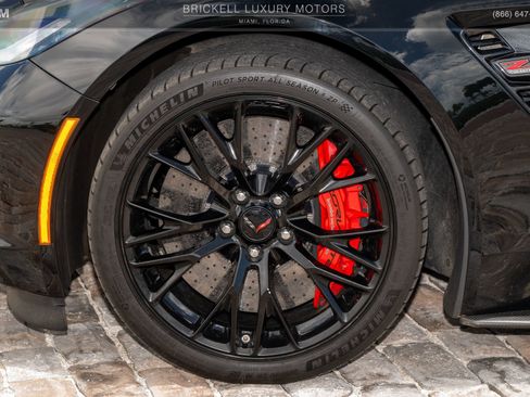 Used 2016 Chevrolet Corvette Z06 w/ 3LZ Preferred Equipment Group RWD image 39