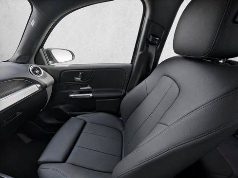 Used 2026 Mercedes-Benz GLB 250 image 18