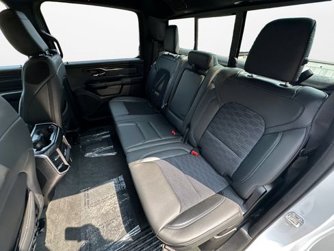 Used 2023 RAM 1500 Big Horn AWD/4WD image 15