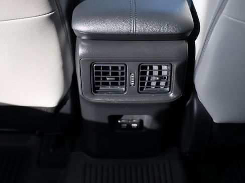 Used 2020 Toyota RAV4 Limited image 45