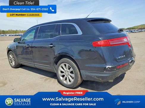 Used 2013 Lincoln MKT FWD image 3
