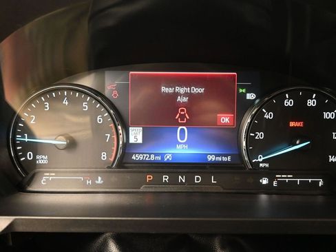 Used 2023 Ford Explorer ST-Line w/ Class IV Trailer Tow Package image 10