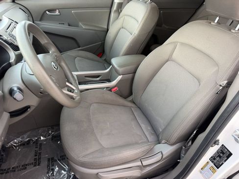 Used 2016 Kia Sportage LX w/ Option Group 017 FWD image 5