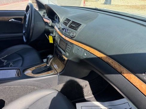Used 2008 Mercedes-Benz E 350 Sedan image 23