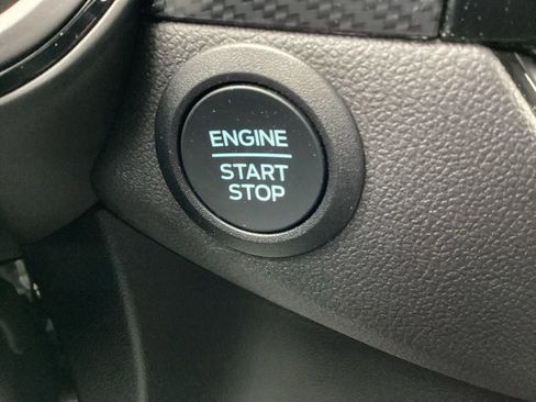 Used 2025 Ford Escape ST-Line image 19