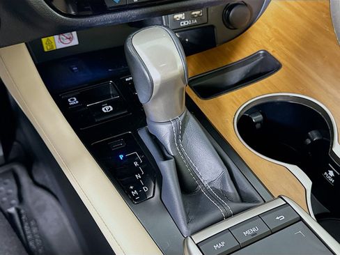 Used 2022 Lexus RX 350 AWD w/ Premium Package image 27