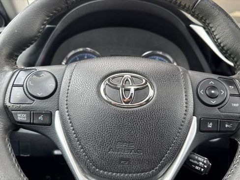 Certified 2017 Toyota Corolla SE w/ SE Premium Package FWD image 23