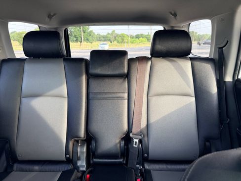 Used 2020 Toyota 4Runner SR5 Premium w/ Moonroof Package AWD/4WD image 19