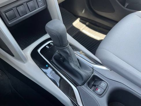 Used 2025 Toyota Corolla Cross L FWD image 26