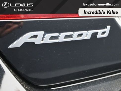 Used 2017 Honda Accord EX-L image 10