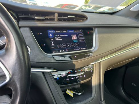Used 2020 Cadillac XT5 Premium Luxury AWD/4WD image 12