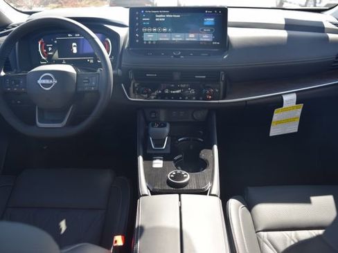 New 2026 Nissan Rogue Platinum w/ Platinum Premium Package image 11