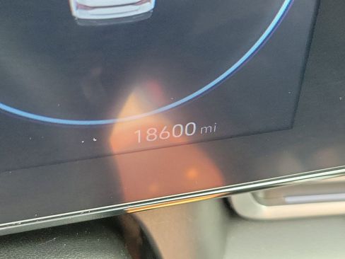 Used 2025 Hyundai Elantra SEL FWD image 21