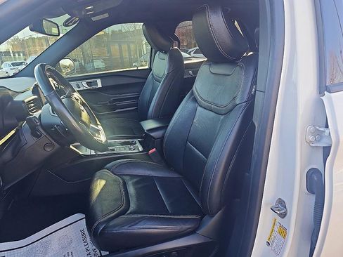 Used 2021 Ford Explorer ST w/ Equipment Group 401A image 17