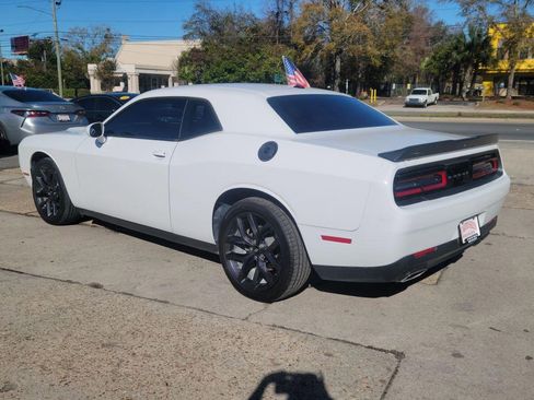 Used 2019 Dodge Challenger SXT w/ Blacktop Package image 7