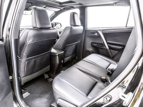 Used 2018 Toyota RAV4 SE w/ Power Extra Value Package FWD image 30