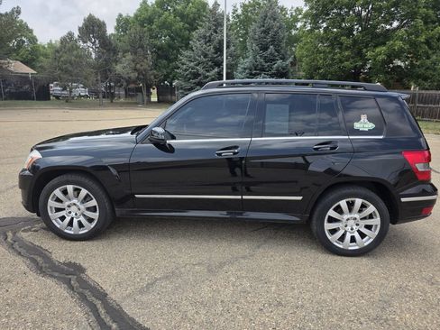 Used 2011 Mercedes-Benz GLK 350 4MATIC image 2