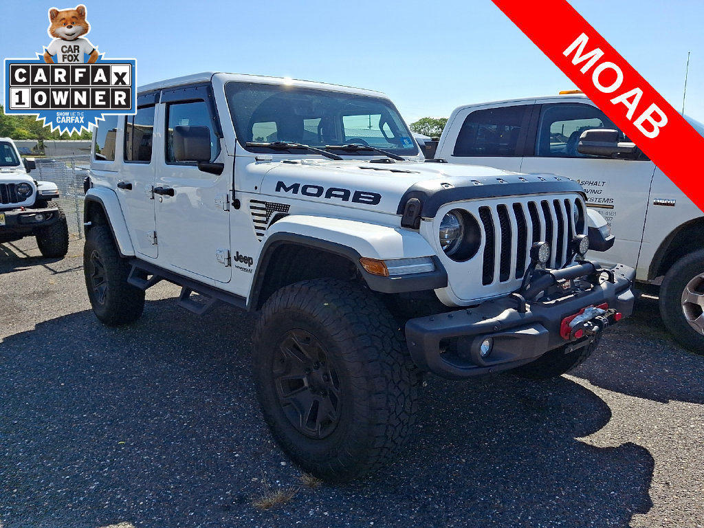 Used 2018 Jeep Wrangler Unlimited Sahara w/ Quick Order Package 24M Moab AWD/4WD image 3