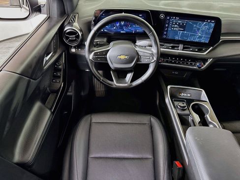 Used 2026 Chevrolet Equinox LT w/ Convenience Package II FWD image 20