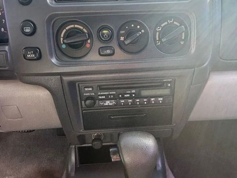 Used 2000 Mitsubishi Montero Sport LS image 14