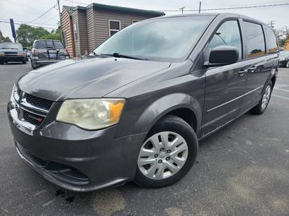 Used 2016 Dodge Grand Caravan SE w/ Quick Order Package 29E SE