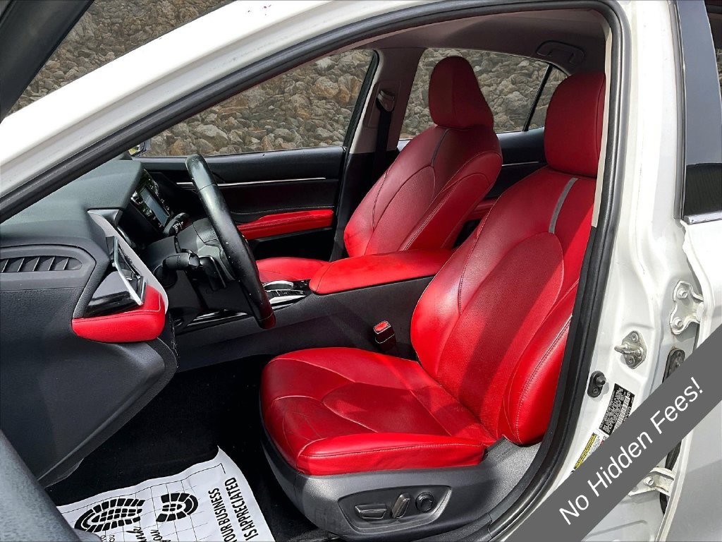 Used 2018 Toyota Camry XSE FWD image 21