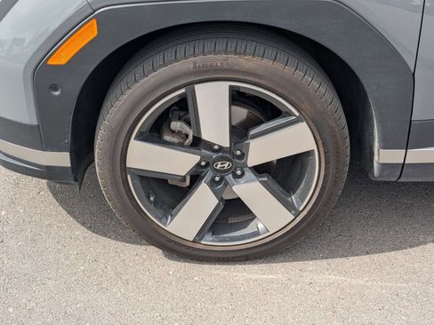 Used 2025 Hyundai Santa Fe Limited AWD/4WD image 15