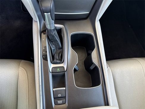 Used 2020 Honda Accord EX image 25