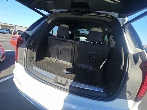 Certified 2024 Cadillac XT6 Luxury w/ LPO, Floor Liner Package image 17