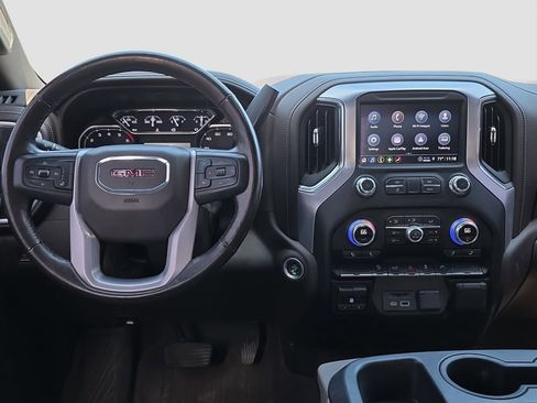 Used 2022 GMC Sierra 1500 SLT w/ X31 Off-Road Package AWD/4WD image 12