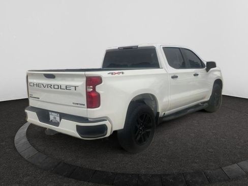 Used 2025 Chevrolet Silverado 1500 Custom w/ Turbomax Blackout Package image 3