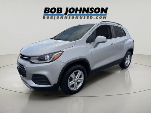 Used 2019 Chevrolet Trax LT w/ LT Convenience Package AWD/4WD image 7