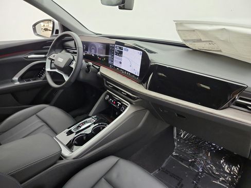 New 2026 Audi Q5 Premium Plus AWD/4WD image 15