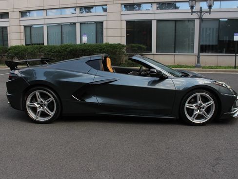 Used 2020 Chevrolet Corvette Stingray Premium Cpe w/ 3LT Preferred Equipment Group RWD image 11