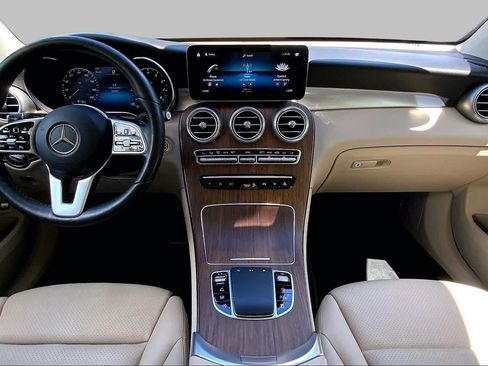 Certified 2022 Mercedes-Benz GLC 300 4MATIC w/ Premium Package Lite image 16