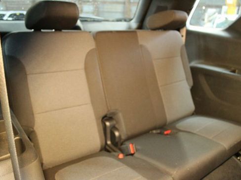 Used 2023 Chevrolet Traverse LT image 15