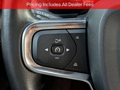 Used 2019 Volvo XC40 T5 Momentum AWD/4WD image 27