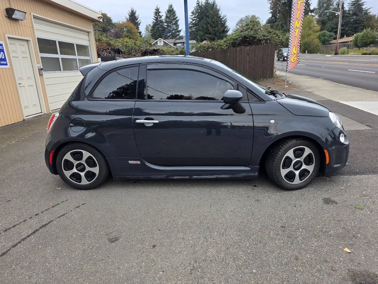 Used 2017 FIAT 500 e FWD image 8