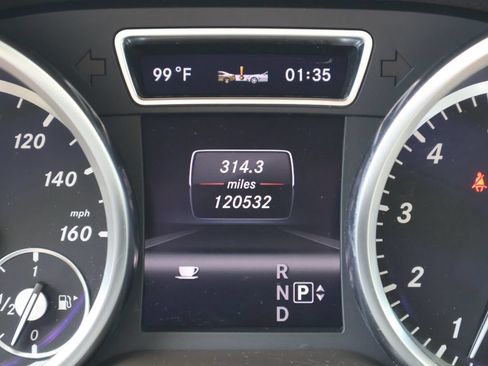 Used 2013 Mercedes-Benz GL 450 4MATIC image 31