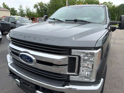 Used 2019 Ford F250 XL w/ STX Appearance Package AWD/4WD image 13
