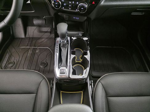 Used 2024 Chevrolet Trax ACTIV w/ Sunroof Package image 34