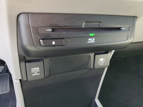Used 2019 Honda Odyssey Elite image 11