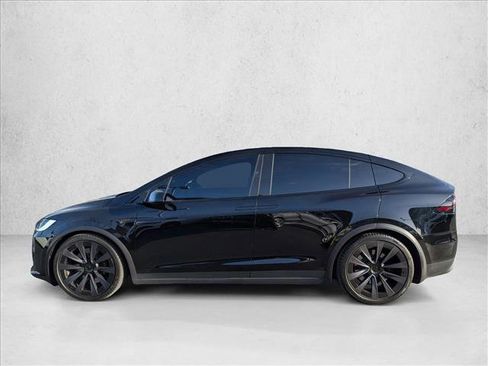 Used 2024 Tesla Model X image 9