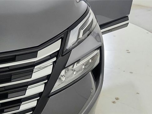 Certified 2025 Nissan Rogue Platinum AWD/4WD image 41