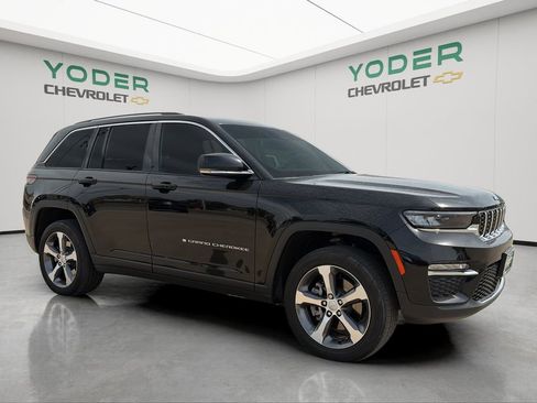 Used 2024 Jeep Grand Cherokee Limited 4xe image 2