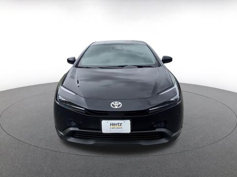 Used 2025 Toyota Prius LE image 4