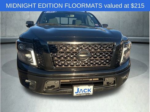 Used 2019 Nissan Titan SV w/ SV Convenience Package image 10