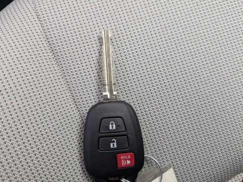 New 2026 Toyota Corolla Cross L image 25