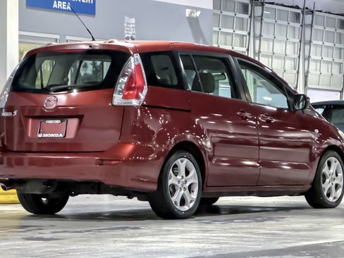 Used 2009 MAZDA MAZDA5 Sport FWD image 8